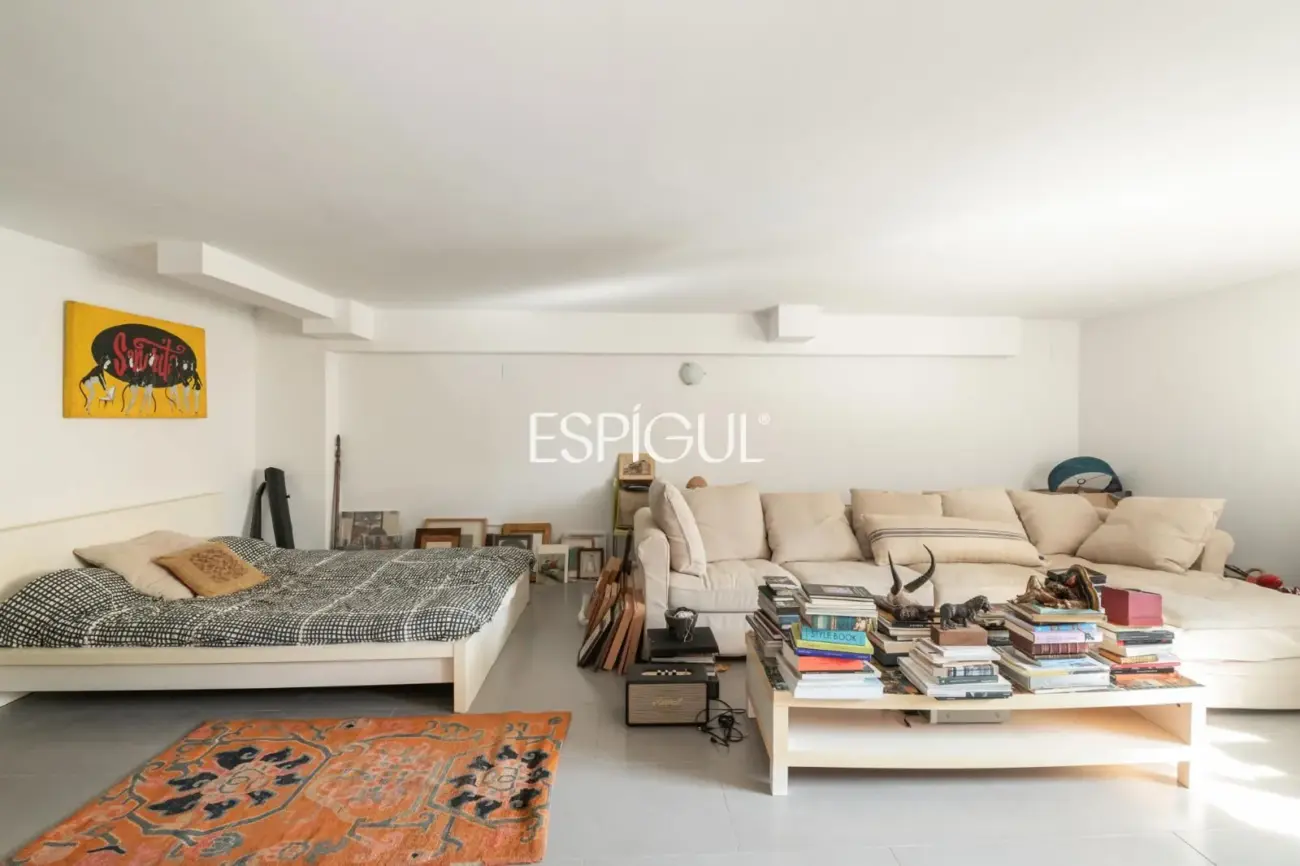 Villa con piscina y vistas al mar en Sitges